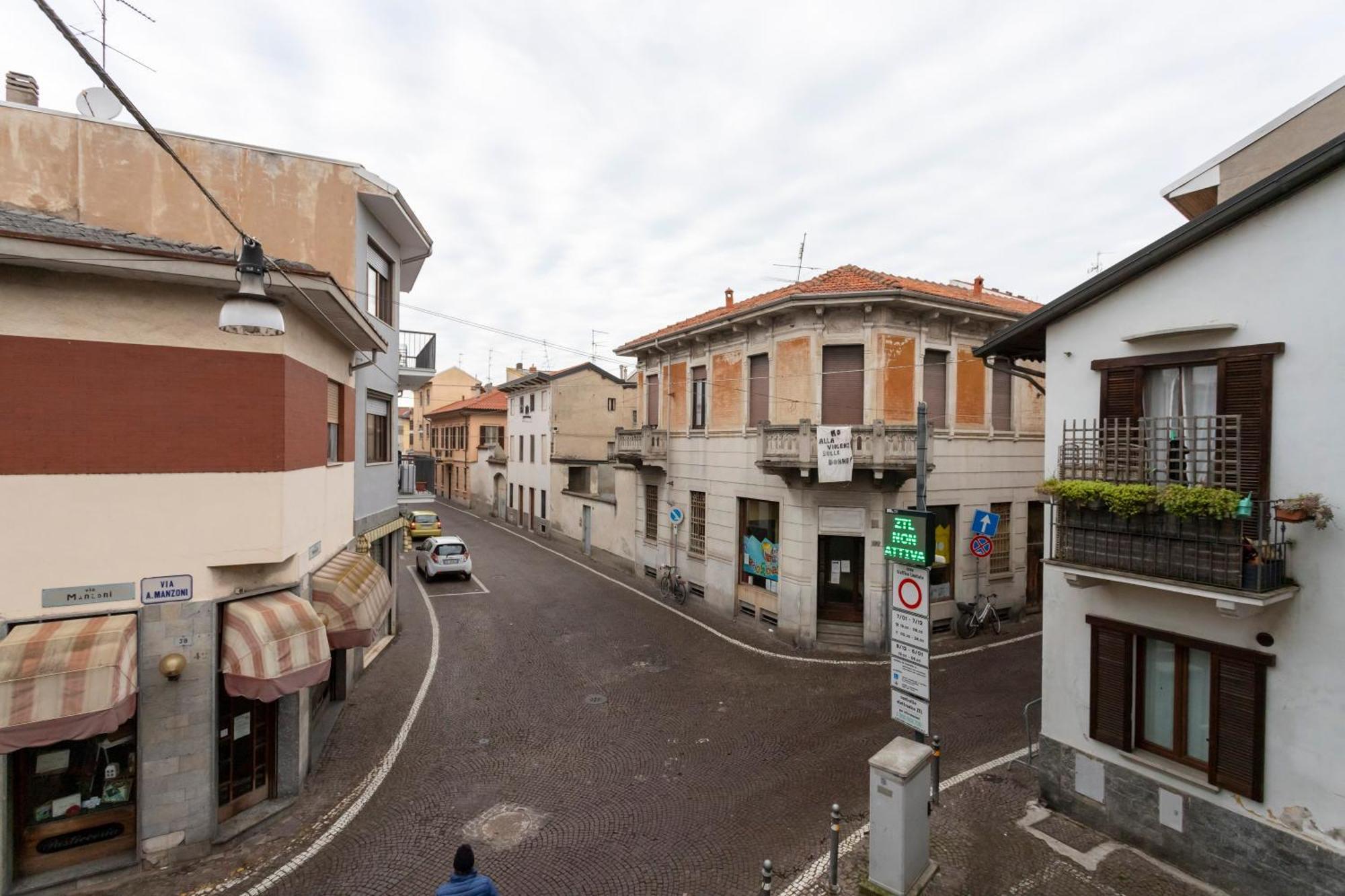 Corte Manzoni - Self Check-In Galliate Exterior photo